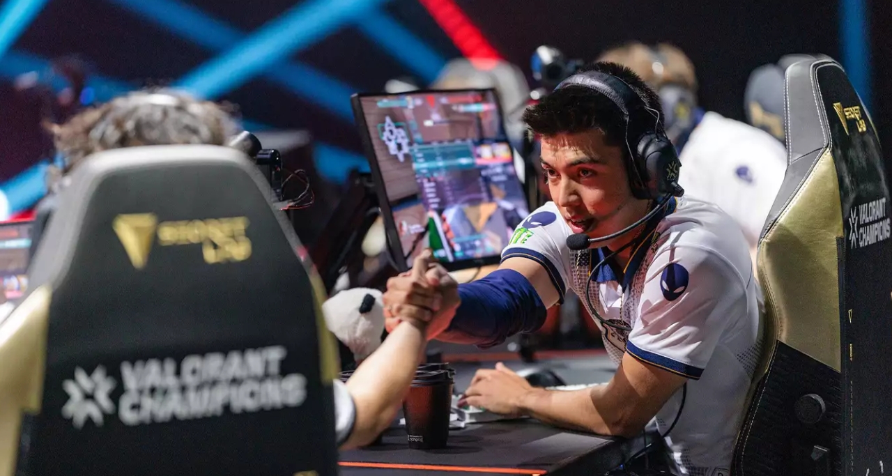 Team Liquid Sends Champions Home EDG First Team Out